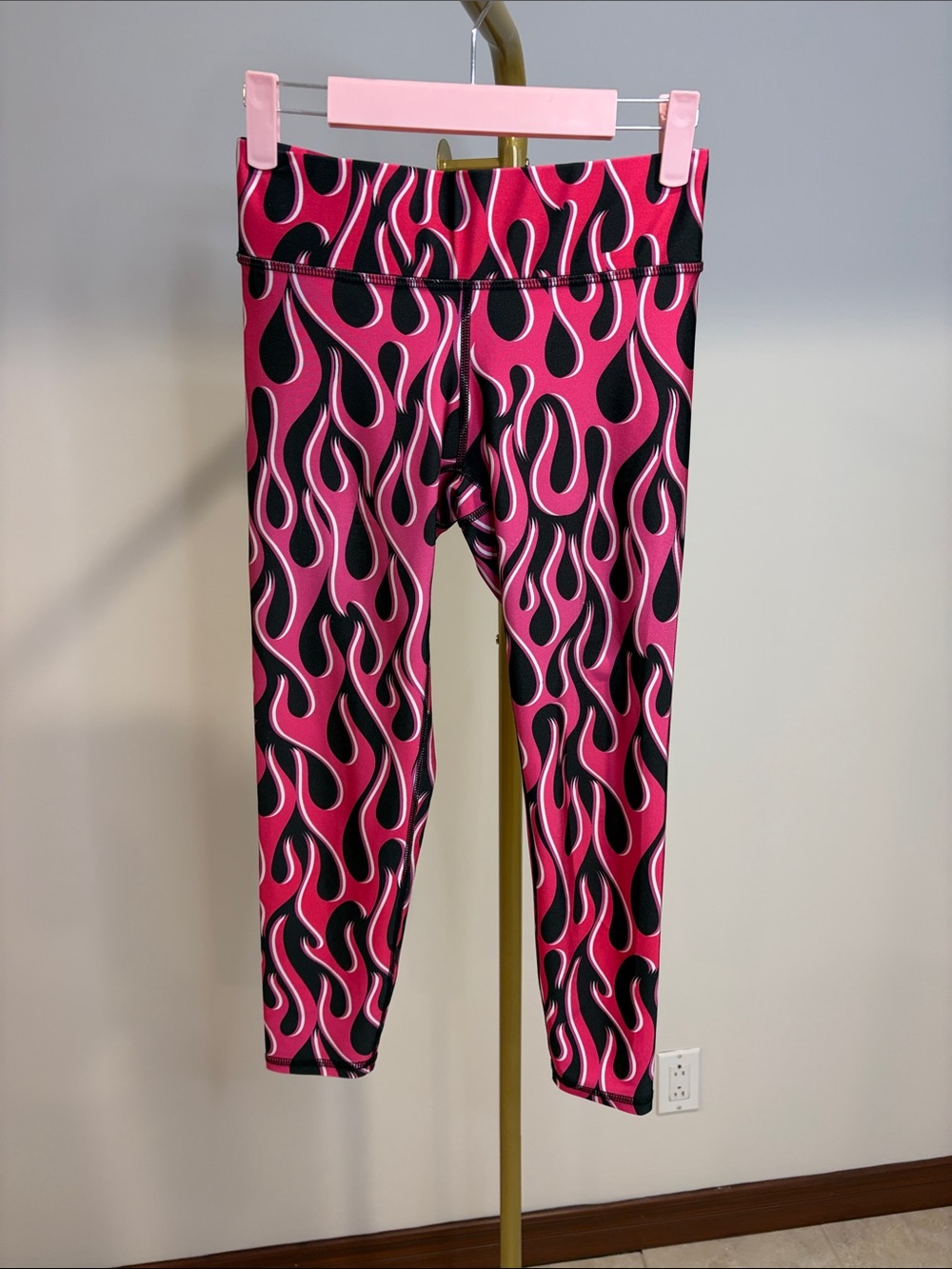 💕191💕 Terez fire capris